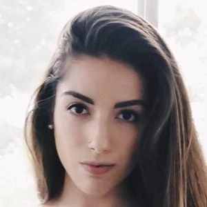 Nicole McLaughlin Biography