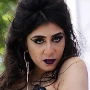 Farrah Mechael - Age, Height, Birthdate, Family, Wiki & More