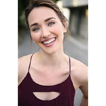 Meg Cionni - Networth, Bio, Wiki, Family, Birthday, Networth & More