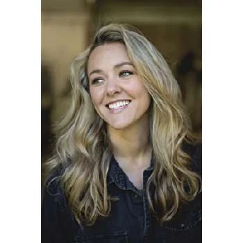 Meisha Lowe - Networth, Bio, Birthdate, Age, Family & More