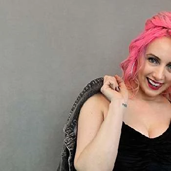 Melanie DeBernardis - Age, Bio, Birthdate, Family, Networth & More