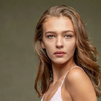 Melisa Döngel Biography