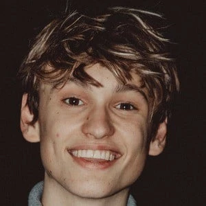 Melle Schram - Birthday, Bio, Wiki, Family, Networth & More