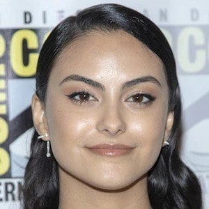 Camila Mendes Biography