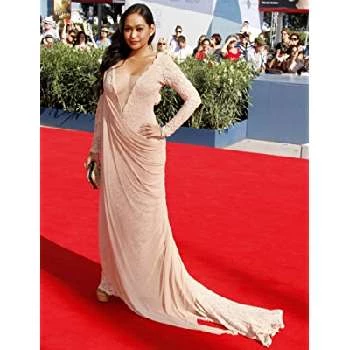 Mercedes Cabral - Birthday, Bio, Wiki, Family, Networth & More