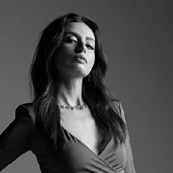 Merve Bulut - Age, Bio, Birthdate, Family, Networth & More