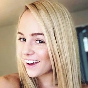 Alexia Meyer - Wiki, Bio, Birthdate, Networth, Family & More