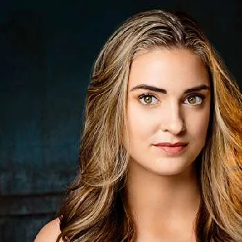 Mia Cole - Age, Bio, Career, Family, Wiki, Networth & More