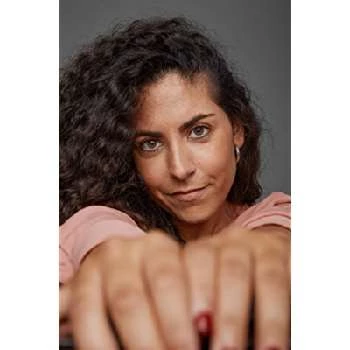 Mia Hathaway - Age, Bio, Birthdate, Family, Networth & More