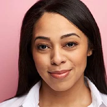 Mia Mendez - Age, Bio, Birthdate, Family, Networth & More