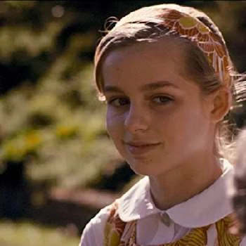 Mia Perry - Age, Bio, Birthdate, Family, Networth & More