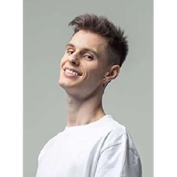 Michael Deschamps Biography