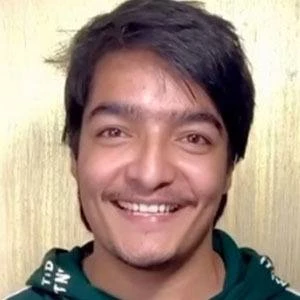 Aashiv Midha - Parents, Networth, Bio, Birthdate, Family Wiki & More