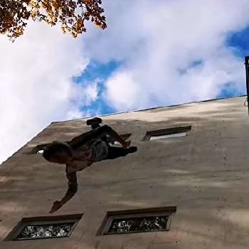 Mikael Aron - Age, Bio, Birthdate, Family, Networth & More