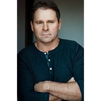 Mike Mitchell Biography