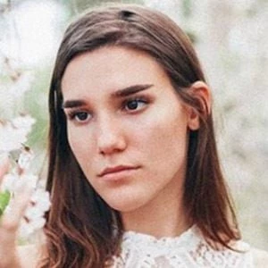 Milanka - Family, Bio, Wiki, Dat of Birth, Networth & More