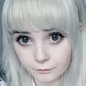 Kitti Milkgore Biography