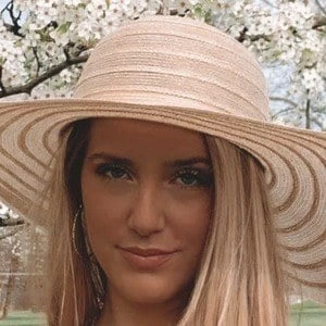 gianna miller - Adderess, Bio, Birthdate, Family, Wiki & More