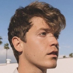 Jamie Miller - Adderess, Bio, Birthdate, Family, Wiki & More