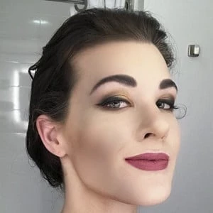 Sarah Miller - Networth, Bio, Wiki, Family, Birthday, Networth & More