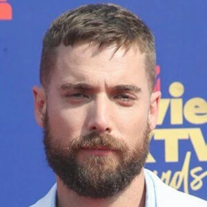 Dustin Milligan - Biography, Birthday, Wiki, Family, Networth & More