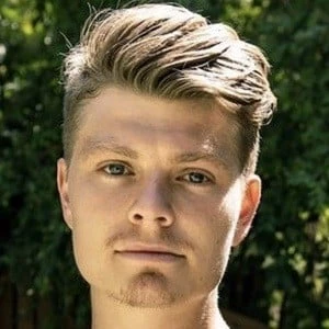 Austin J Mills - Biography, Birthdate, Family, Networth & More