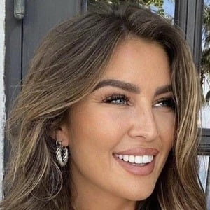 Emma Milton - Networth, Biography, Birthdate, Family & More