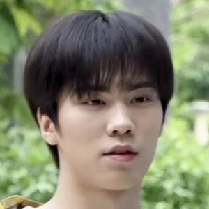 Park Min-hyuk - Bio, Networth, Family, Age, Birthdate & More