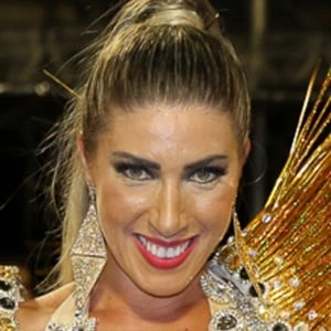 Tati Minerato - Height, Bio, Wiki, Family, Birthplace, Networth & More