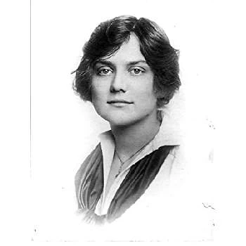 Minna Gombell - Biography, Birthday, Wiki, Family, Networth & More