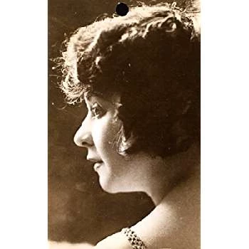 Minta Durfee Biography