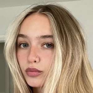 McCall Mirabella - Family, Bio, Birthday, Family, Income & More
