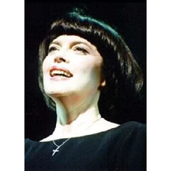 Mireille Mathieu Biography