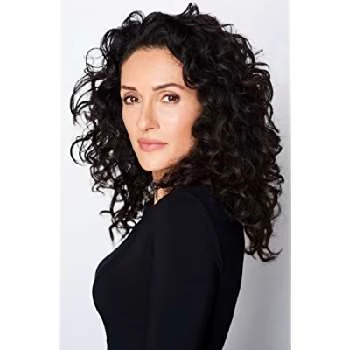 Mirelly Taylor - Age, Bio, Birthdate, Family, Networth & More