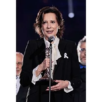 Miriam Porté - Age, Bio, Birthdate, Family, Networth & More