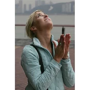 Mirna Hindoyan - Age, Bio, Birthdate, Family, Networth & More