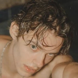 Stefan Mirowski Biography