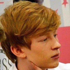 Adam Misik Biography