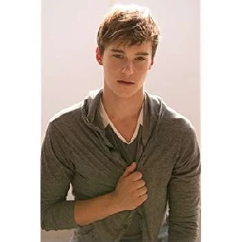 Mitchell Hope - Networth, Bio, Wiki, Family, Birthday, Networth & More