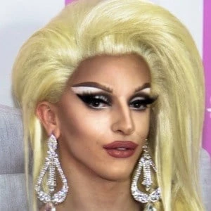Miz Cracker Biography