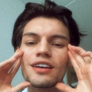 Mol ASMR - Family, Bio, Birthdate,Age, Networth , Wiki& More