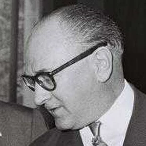 Guy Mollet - Family, Bio, Wiki, Dat of Birth, Networth & More