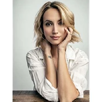 Molly McCook - Birthplace, Bio, Wiki, Birthday, Family, Networth & More