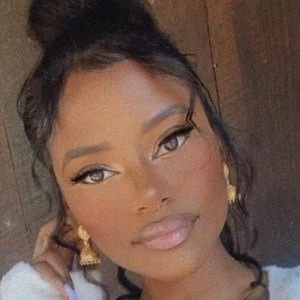 Elle Monae - Bio, Networth, Family, Age, Birthdate & More