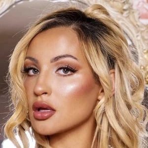 Mila Monet Biography
