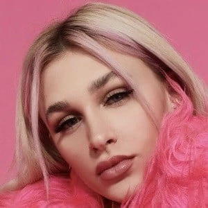 Madi Monroe Biography