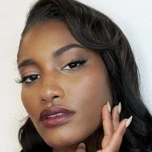 Melodie Monrose Biography