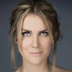 Verónica Montes - Income, Birthday, Family, Bio, Networth & More