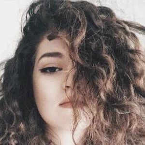 Chloe Moore - Networth, Bio, Wiki, Family, Birthday, Networth & More