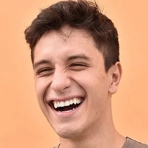 Fabián Mora - Family, Bio, Birthdate,Age, Networth , Wiki& More